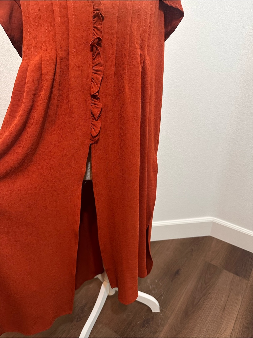 entro Rust Ruffle-Trim Tunic - Picture 7 of 11